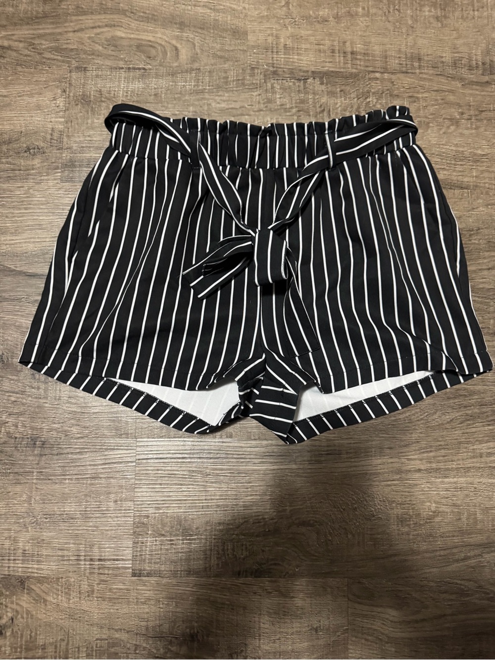 Black & White Striped Tie-Waist Women's Shorts